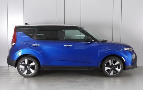 KIA Soul III, 2020 год, 1 990 000 рублей, 5 фотография