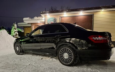 Mercedes-Benz E-Класс, 2012 год, 2 700 000 рублей, 3 фотография