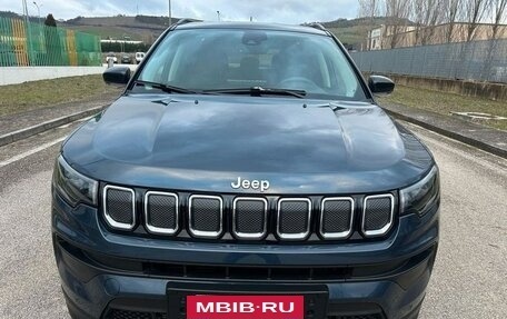 Jeep Compass II, 2021 год, 2 870 000 рублей, 2 фотография