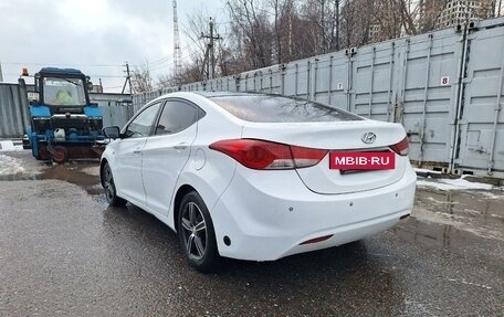 Hyundai Elantra V, 2012 год, 870 000 рублей, 2 фотография