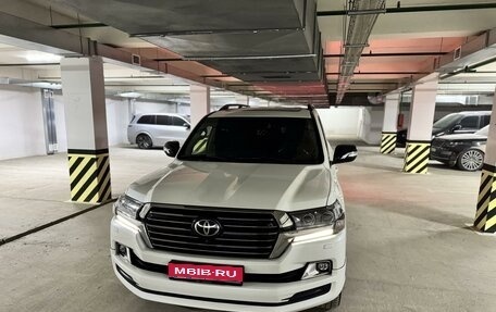 Toyota Land Cruiser 200, 2017 год, 5 499 000 рублей, 1 фотография