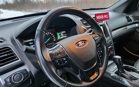 Ford Explorer VI, 2016 год, 2 370 000 рублей, 11 фотография