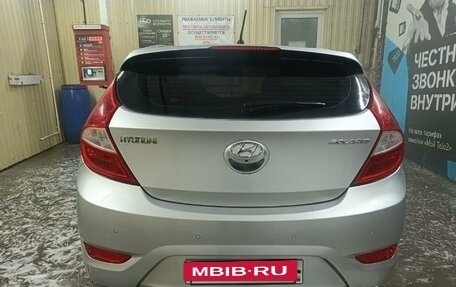 Hyundai Solaris II рестайлинг, 2012 год, 980 000 рублей, 2 фотография