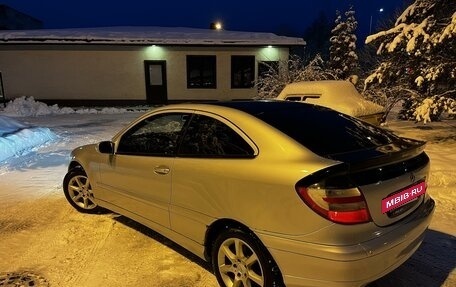 Mercedes-Benz C-Класс, 2005 год, 670 000 рублей, 8 фотография