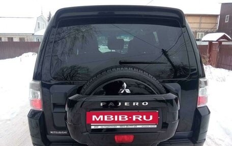 Mitsubishi Pajero IV, 2011 год, 1 970 000 рублей, 6 фотография