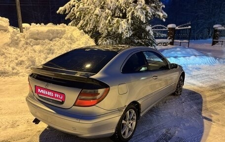 Mercedes-Benz C-Класс, 2005 год, 670 000 рублей, 7 фотография