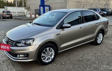 Volkswagen Polo VI (EU Market), 2015 год, 990 000 рублей, 2 фотография