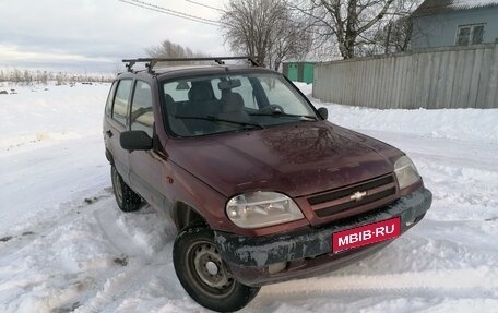 Chevrolet Niva I рестайлинг, 2004 год, 200 000 рублей, 1 фотография