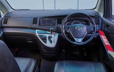 Toyota ISis I, 2013 год, 1 598 000 рублей, 6 фотография