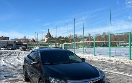 Toyota Camry, 2017 год, 2 600 000 рублей, 5 фотография