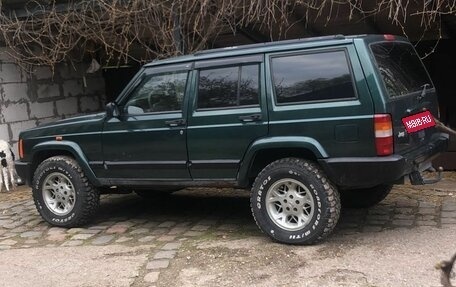 Jeep Cherokee, 2001 год, 800 000 рублей, 1 фотография