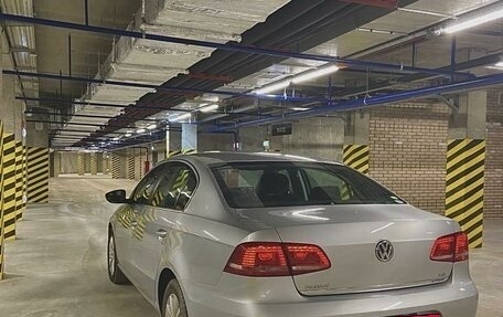 Volkswagen Passat B7, 2012 год, 1 300 000 рублей, 2 фотография