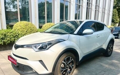 Toyota C-HR I рестайлинг, 2021 год, 1 959 000 рублей, 1 фотография