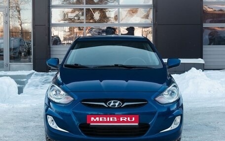 Hyundai Solaris II рестайлинг, 2011 год, 900 000 рублей, 8 фотография