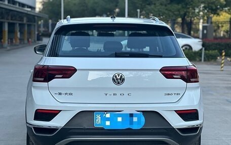 Volkswagen T-Roc I, 2021 год, 1 607 955 рублей, 6 фотография