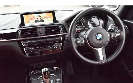 BMW 1 серия, 2017 год, 1 443 000 рублей, 11 фотография