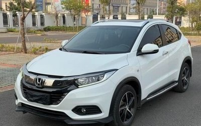 Honda Vezel, 2021 год, 1 215 000 рублей, 1 фотография