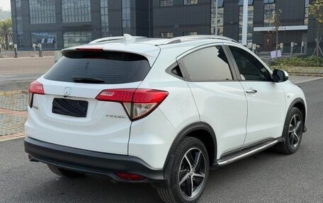 Honda Vezel, 2021 год, 1 215 000 рублей, 5 фотография