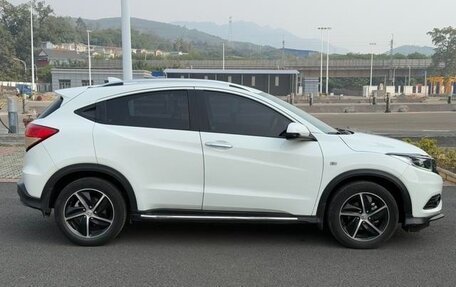 Honda Vezel, 2021 год, 1 215 000 рублей, 4 фотография