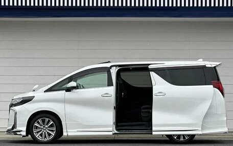 Toyota Alphard III, 2021 год, 3 350 000 рублей, 14 фотография