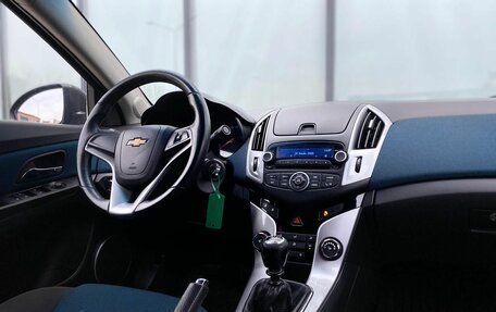 Chevrolet Cruze II, 2013 год, 830 000 рублей, 10 фотография