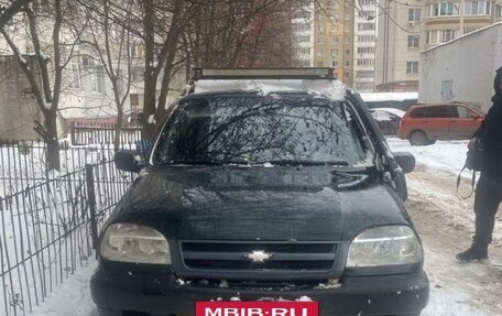 Chevrolet Niva I рестайлинг, 2004 год, 410 000 рублей, 3 фотография