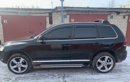 Volkswagen Touareg III, 2005 год, 1 000 000 рублей, 2 фотография