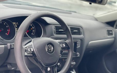 Volkswagen Jetta VI, 2017 год, 1 199 000 рублей, 15 фотография