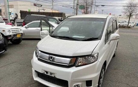 Honda Freed I, 2016 год, 924 000 рублей, 1 фотография