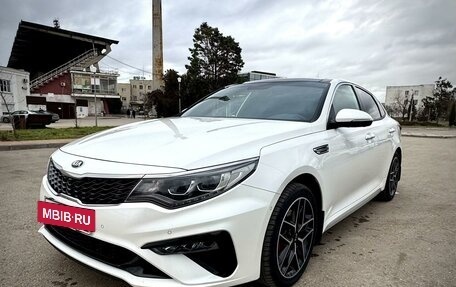 KIA Optima IV, 2018 год, 2 600 000 рублей, 3 фотография