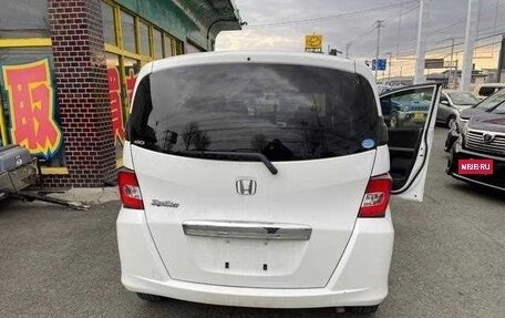 Honda Freed I, 2016 год, 924 000 рублей, 3 фотография