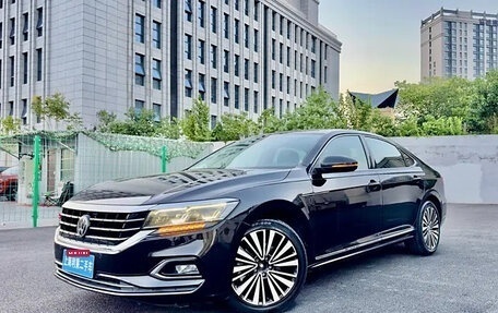 Volkswagen Passat B8 рестайлинг, 2020 год, 2 350 000 рублей, 1 фотография