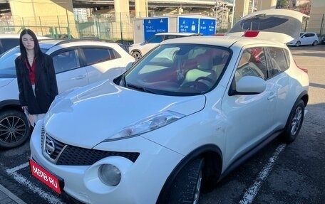 Nissan Juke II, 2011 год, 825 000 рублей, 1 фотография