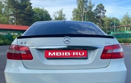 Mercedes-Benz E-Класс, 2010 год, 1 470 000 рублей, 4 фотография