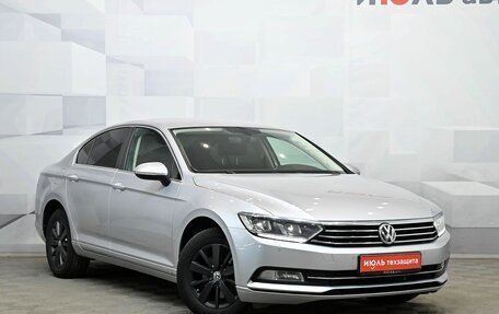 Volkswagen Passat B8 рестайлинг, 2018 год, 1 850 000 рублей, 3 фотография