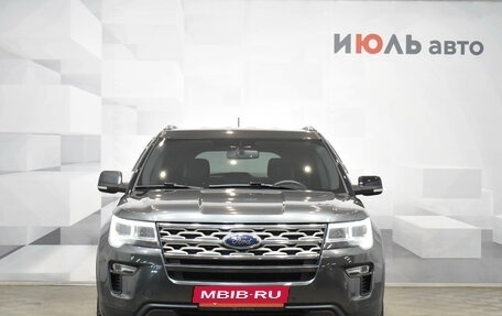 Ford Explorer VI, 2018 год, 2 960 000 рублей, 2 фотография