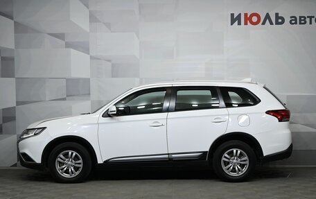 Mitsubishi Outlander III рестайлинг 3, 2019 год, 2 400 000 рублей, 7 фотография