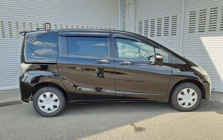 Honda Freed I, 2015 год, 1 000 000 рублей, 4 фотография