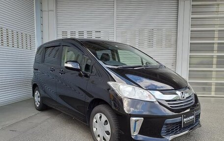 Honda Freed I, 2015 год, 1 000 000 рублей, 3 фотография