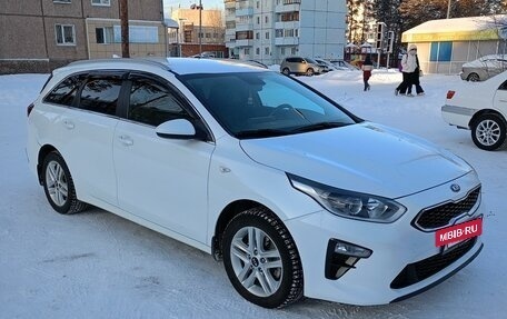 KIA cee'd III, 2021 год, 2 400 000 рублей, 2 фотография