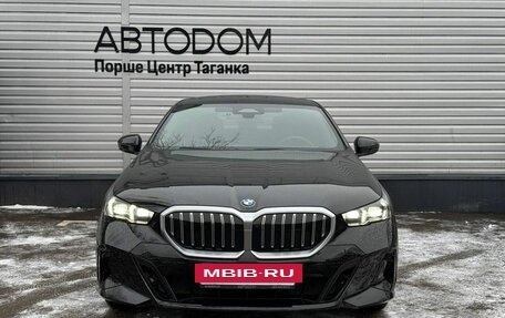 BMW 5 серия, 2023 год, 8 597 000 рублей, 2 фотография