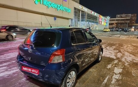 Toyota Yaris III рестайлинг, 2007 год, 485 000 рублей, 11 фотография