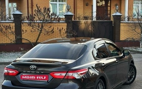 Toyota Camry, 2018 год, 2 780 000 рублей, 3 фотография