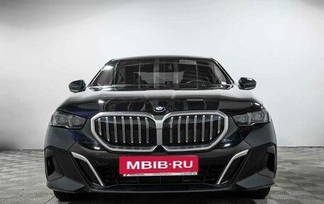 BMW 5 серия, 2024 год, 9 000 000 рублей, 3 фотография