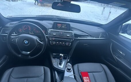 BMW 3 серия, 2017 год, 2 690 000 рублей, 12 фотография