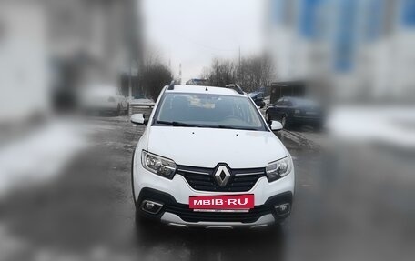 Renault Sandero II рестайлинг, 2019 год, 1 700 000 рублей, 4 фотография