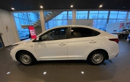 Hyundai Solaris II рестайлинг, 2017 год, 1 300 000 рублей, 6 фотография