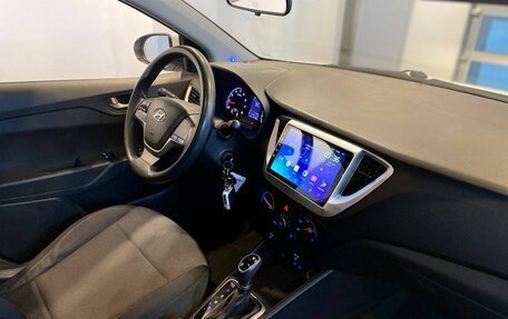 Hyundai Solaris II рестайлинг, 2017 год, 1 300 000 рублей, 12 фотография