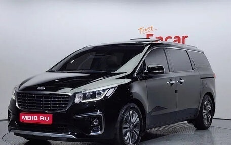 KIA Carnival III, 2021 год, 2 490 000 рублей, 1 фотография