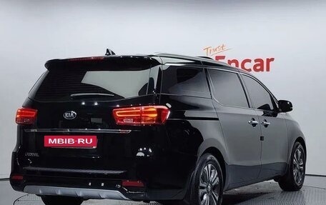 KIA Carnival III, 2021 год, 2 490 000 рублей, 3 фотография